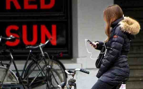 tinder dating app setzt mindestalter auf 18 hoch