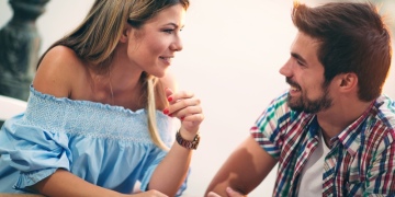 Dating Gespräche: Top Themen für ein gelungenes erstes Treffen