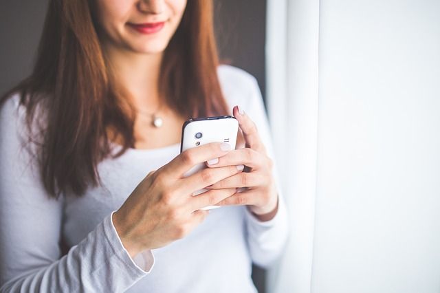 Google, WhatsApp und Co. – wie die digitale Welt unser Liebesleben beeinflusst!
