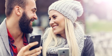 Abkehr junger Menschen von Dating-Apps und Rückkehr zum Analogen