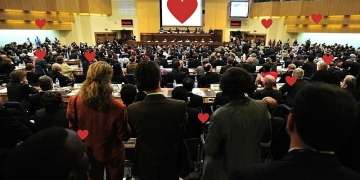 Singlebörsen-Vergleich in Aktion auf dem Verliebenkongress